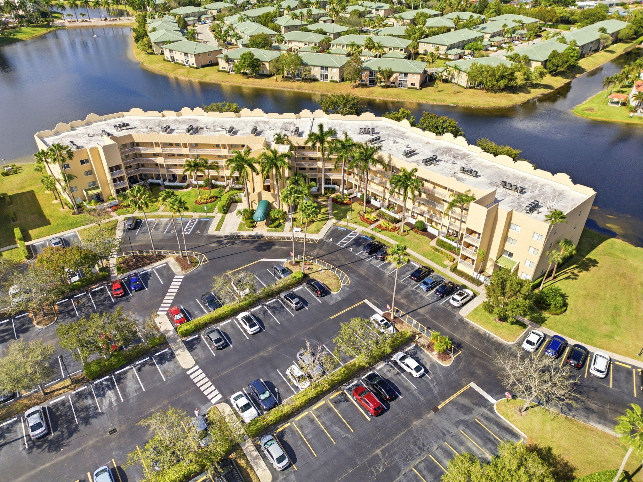 SOUTHAMPTON CONDOMINIUM H - Residential