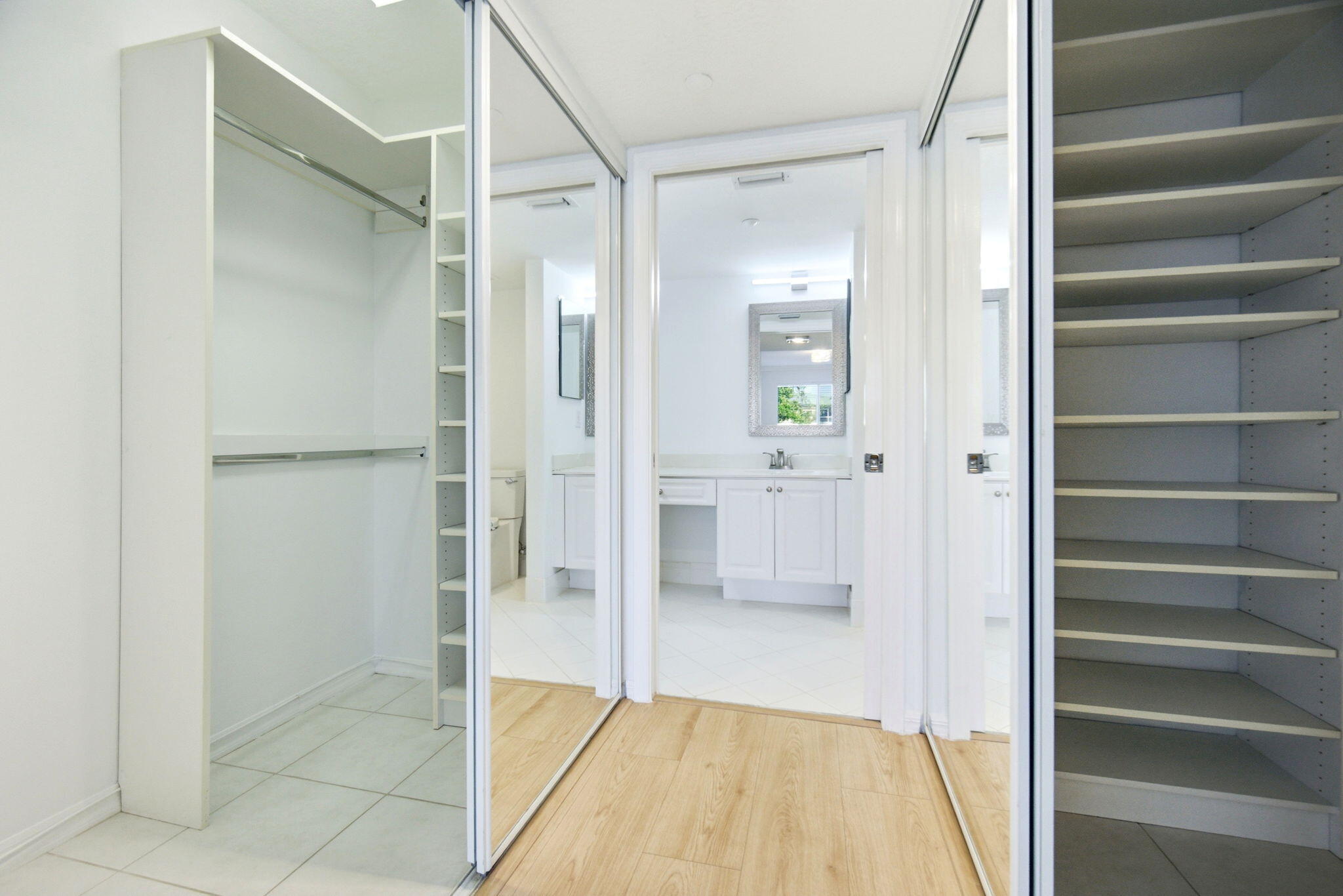 SOUTHAMPTON CONDOMINIUM H - Residential