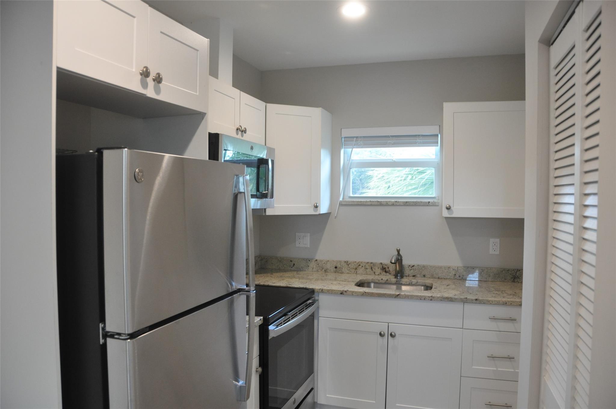 Home Beautiful Park 2-47 - Residential Lease