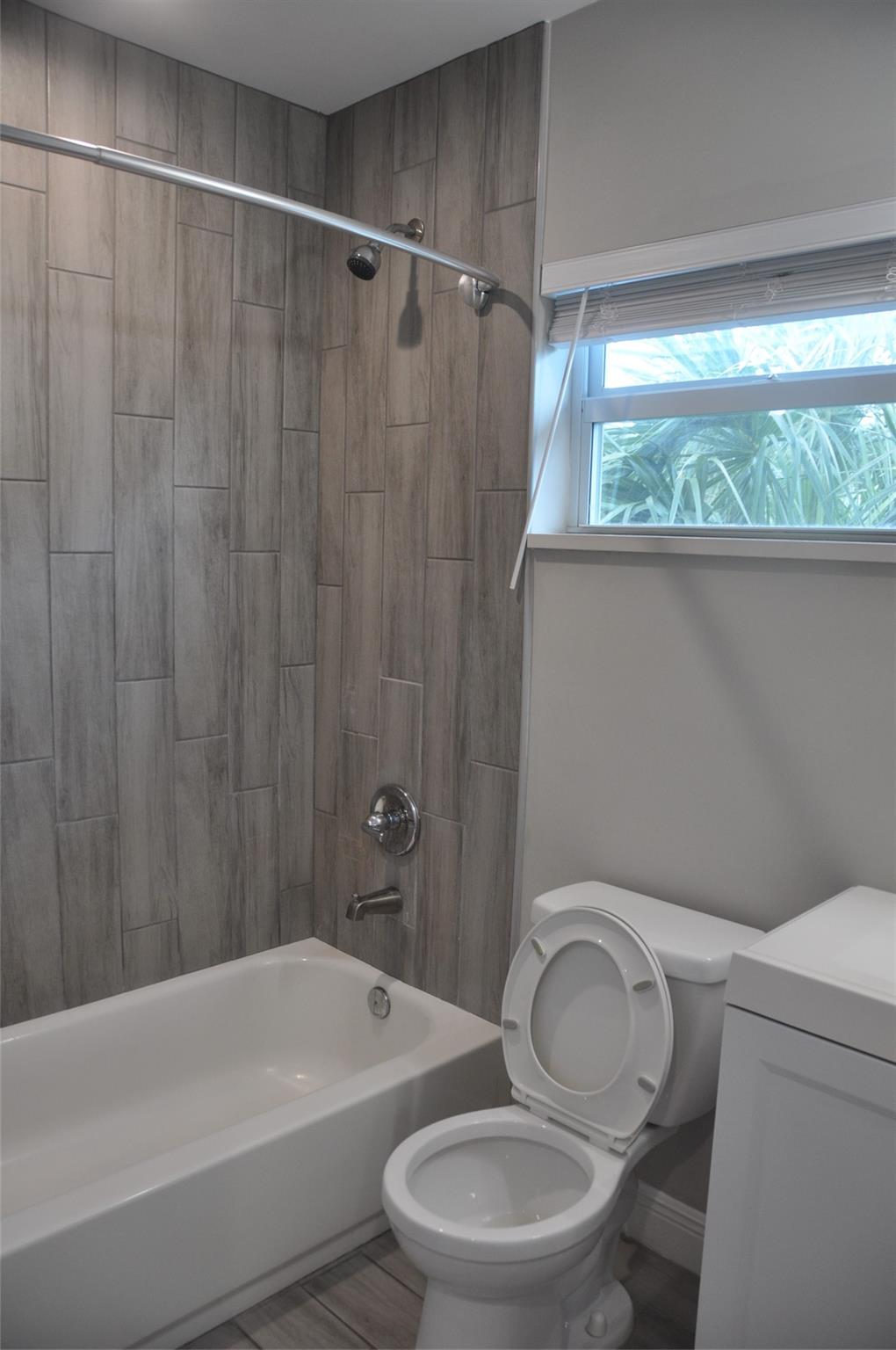 Home Beautiful Park 2-47 - Residential Lease