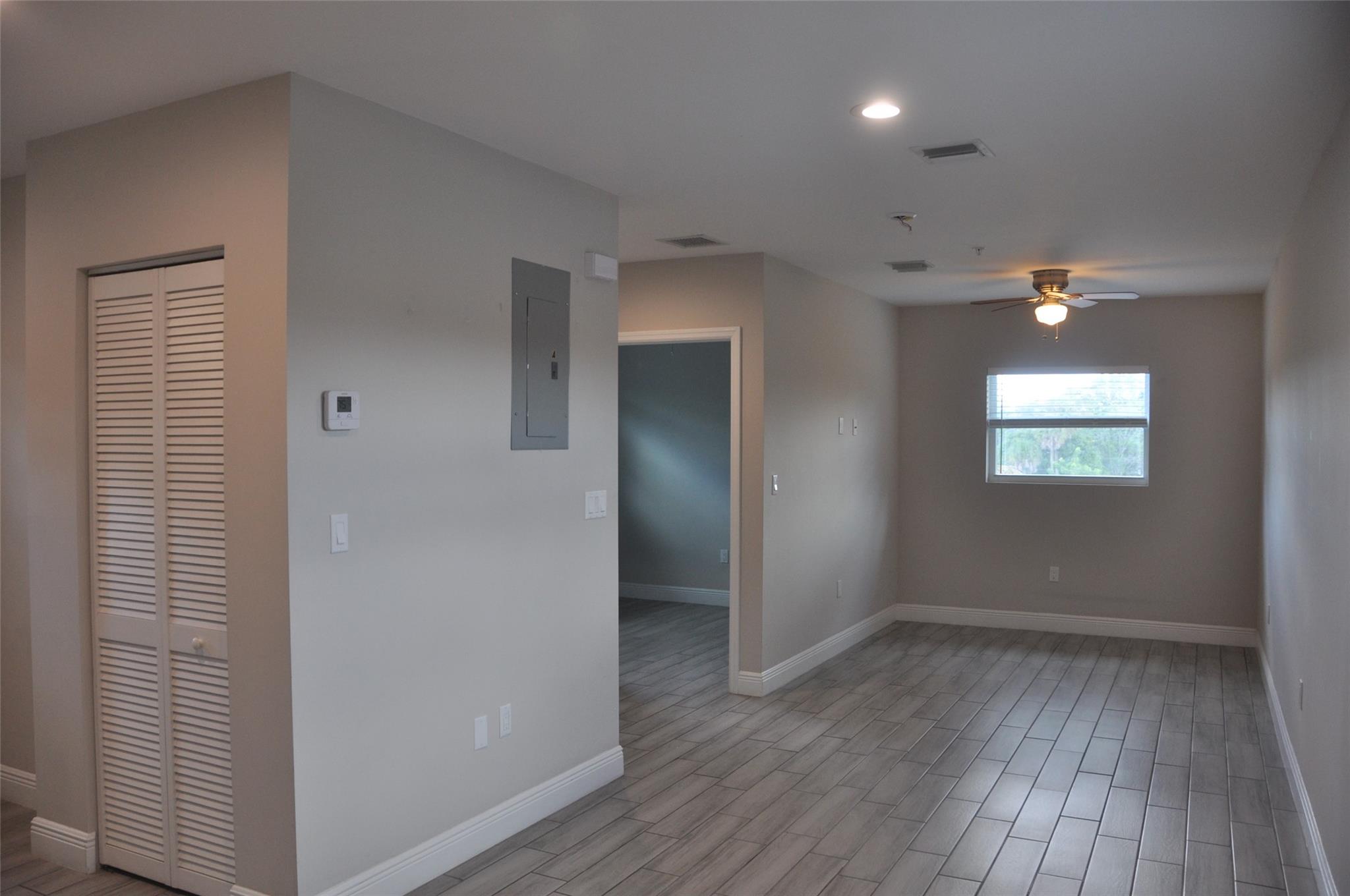 Home Beautiful Park 2-47 - Residential Lease