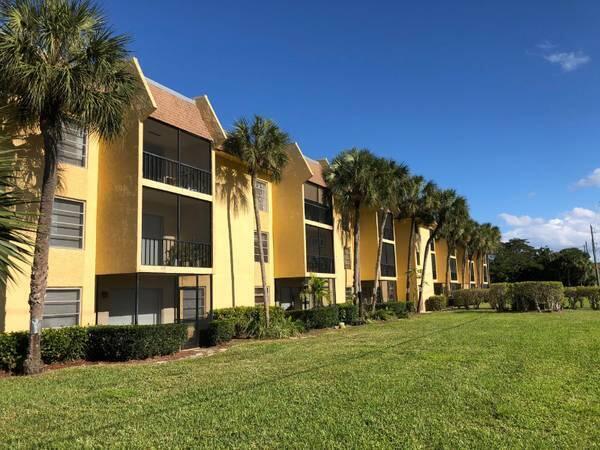 CASA DEL RIO CONDO - Residential Lease