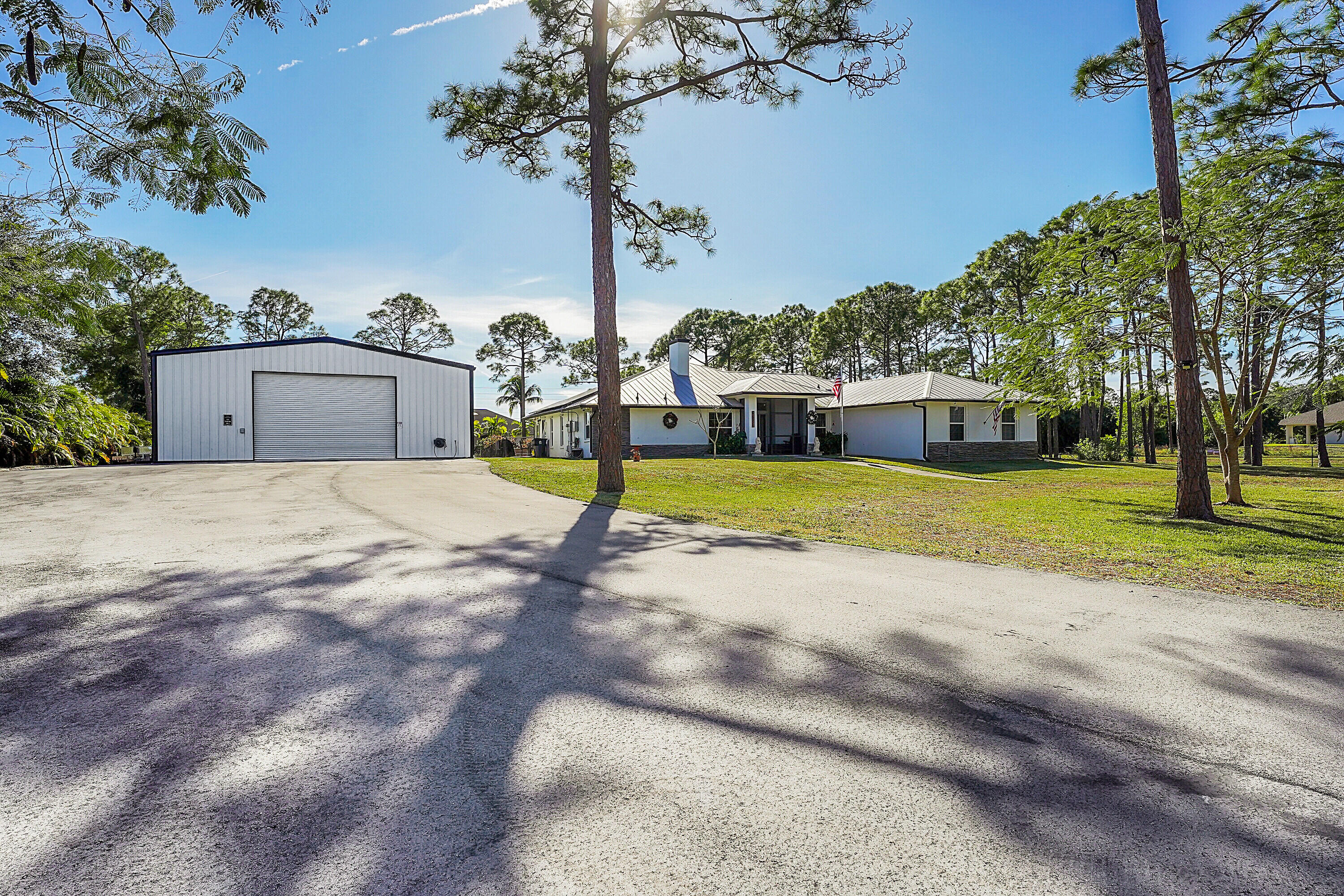 18710 90th Street N