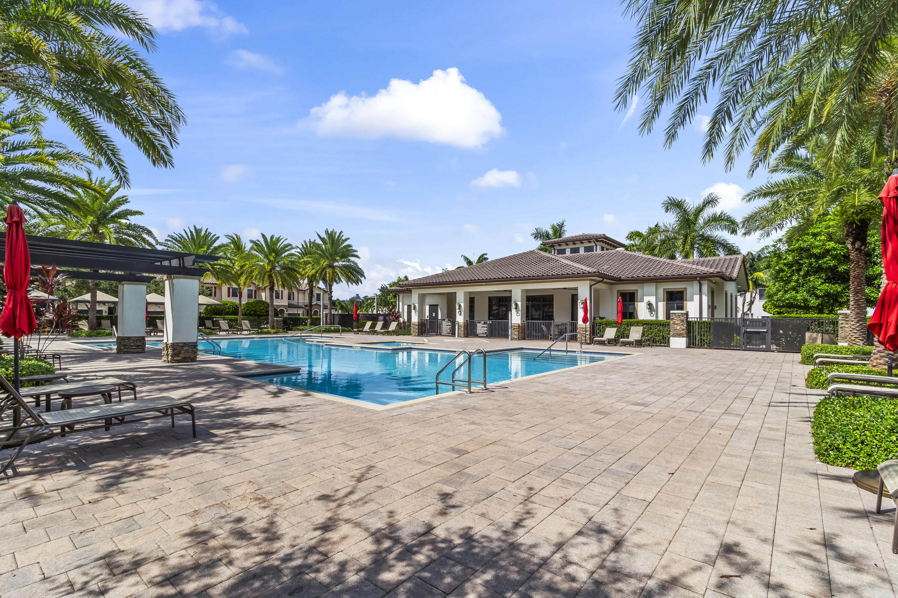11823 SW 151st Place