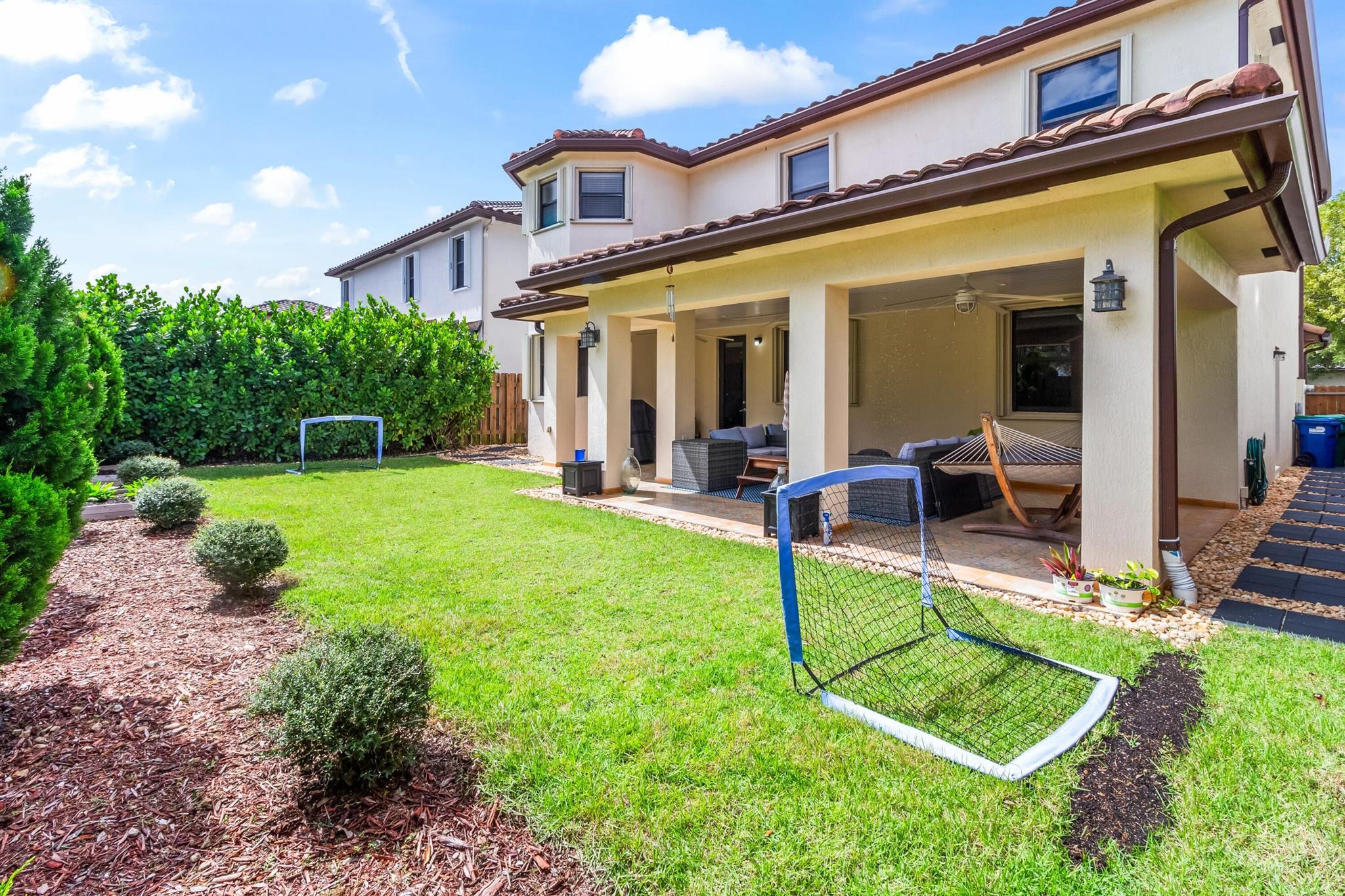 GARDEN ESTATES AT THE HAM - Residential