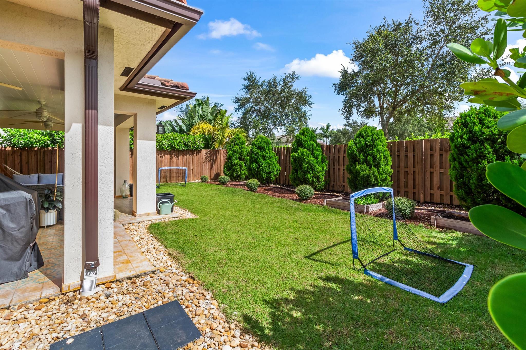 GARDEN ESTATES AT THE HAM - Residential