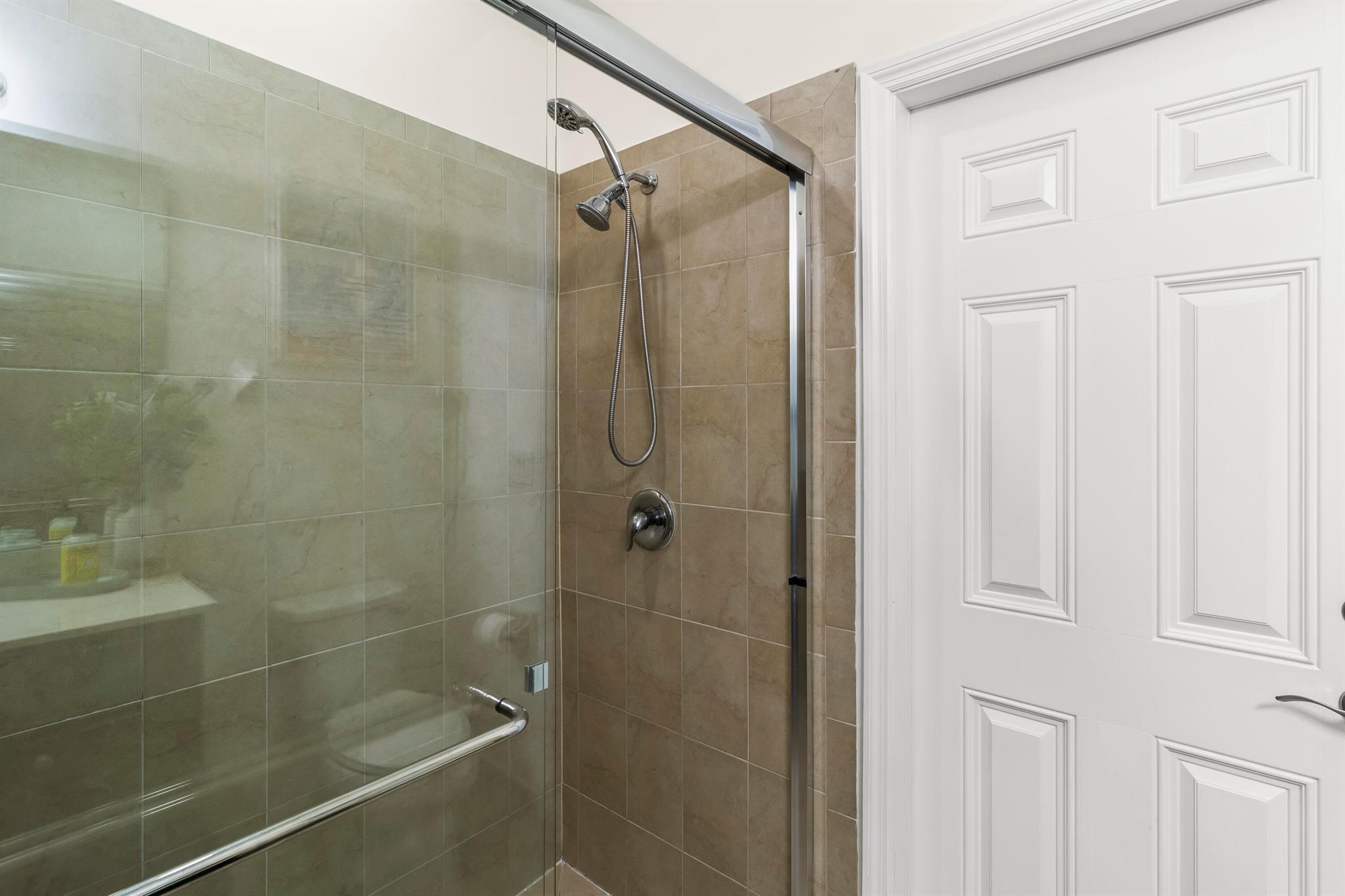 GARDEN ESTATES AT THE HAM - Residential