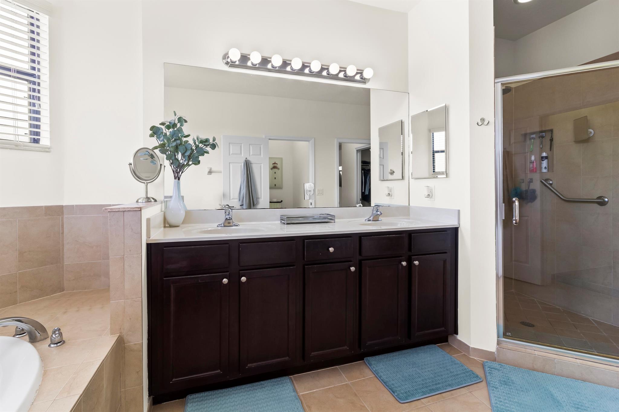 GARDEN ESTATES AT THE HAM - Residential