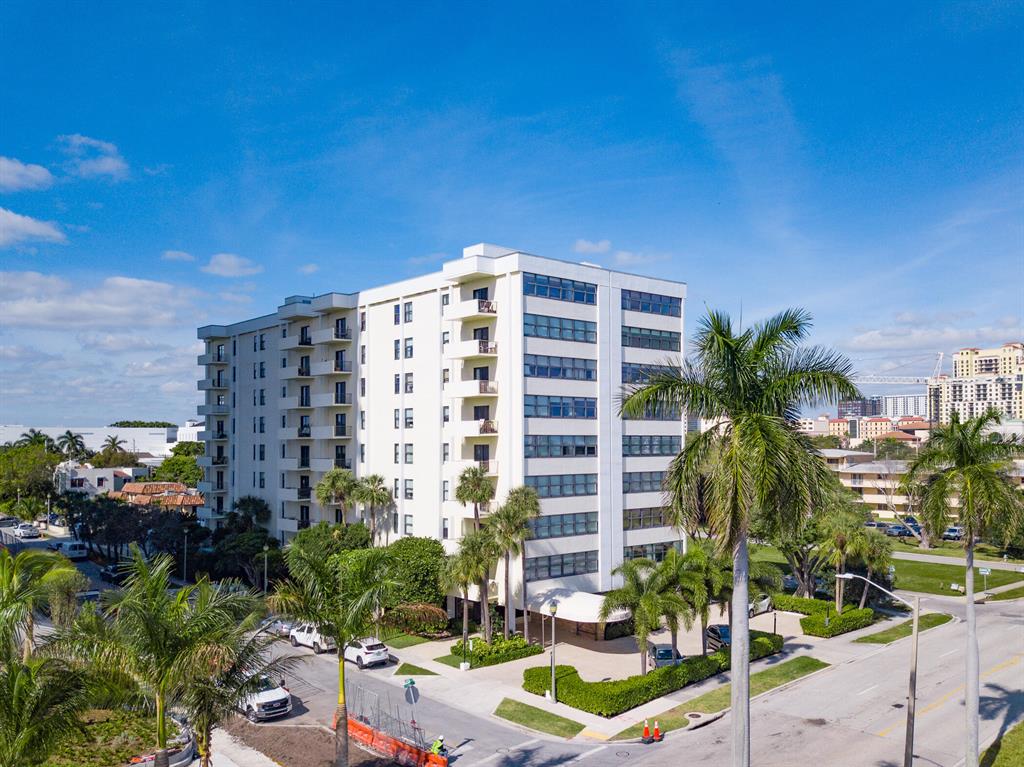 NORTON PARK PLACE CONDO - Residential