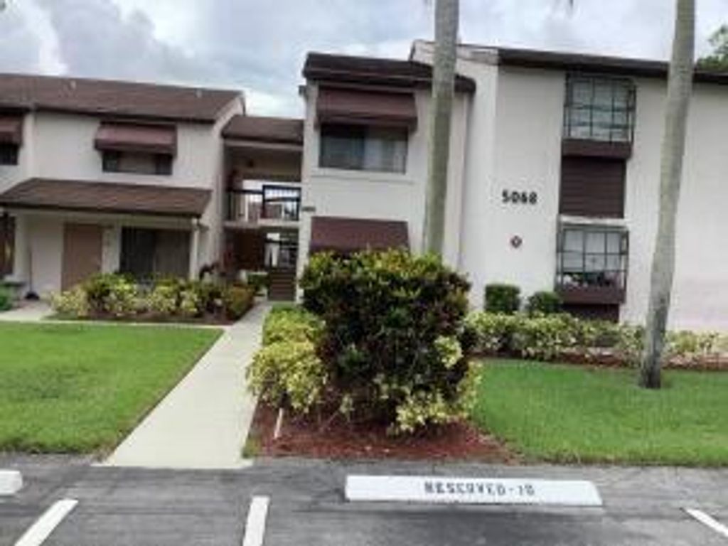 Photo of 5068 Rose Hill Drive #204, Boynton Beach, FL 33437 (MLS # R10750873)
