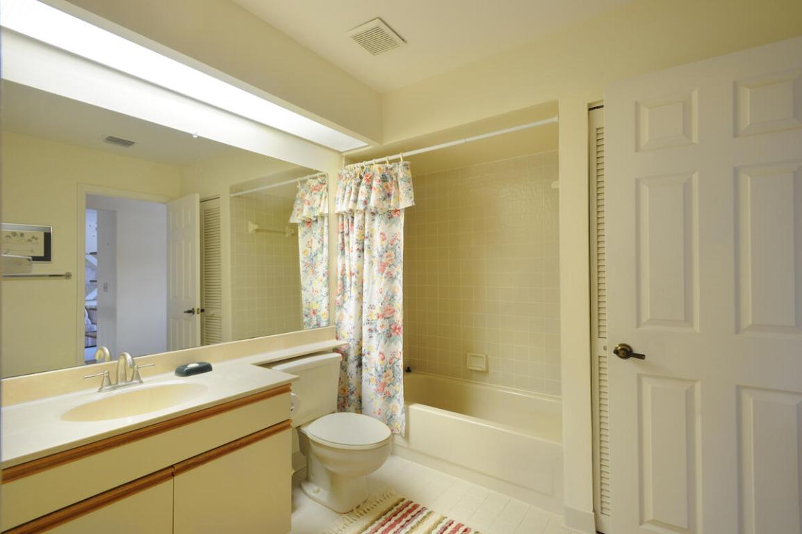 PGA RESORT COMMUNITY PL OF WINDERMERE UNIT 2 - Residential Lease