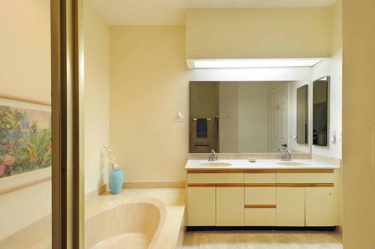 PGA RESORT COMMUNITY PL O - Residential Lease