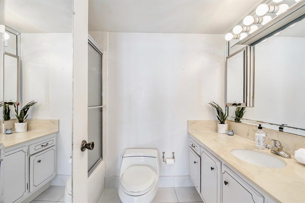 Del Prado - Residential