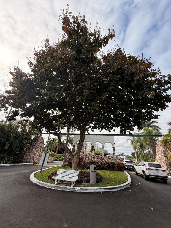 Del Prado - Residential