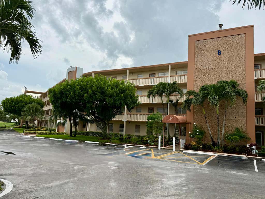 Photo of 4024 Newcastle B, Boca Raton, FL 33434 (MLS # B26060906)
