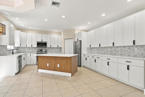 Photo of 2956 Shaughnessy Drive, Wellington, FL 33414 (MLS # B26077930)