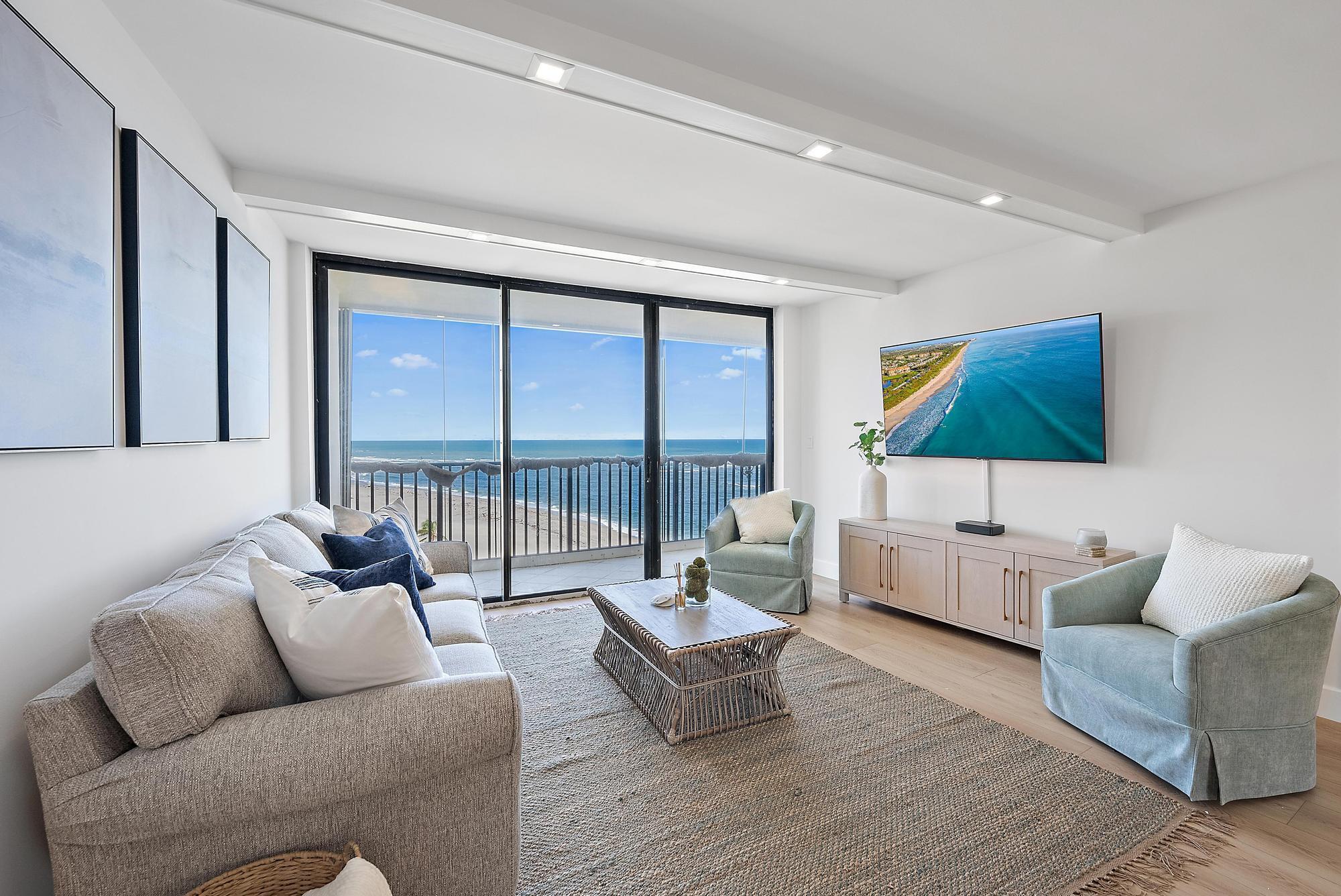 OCEAN TRAIL COND III DECL FILED 5-14-82 - Residential