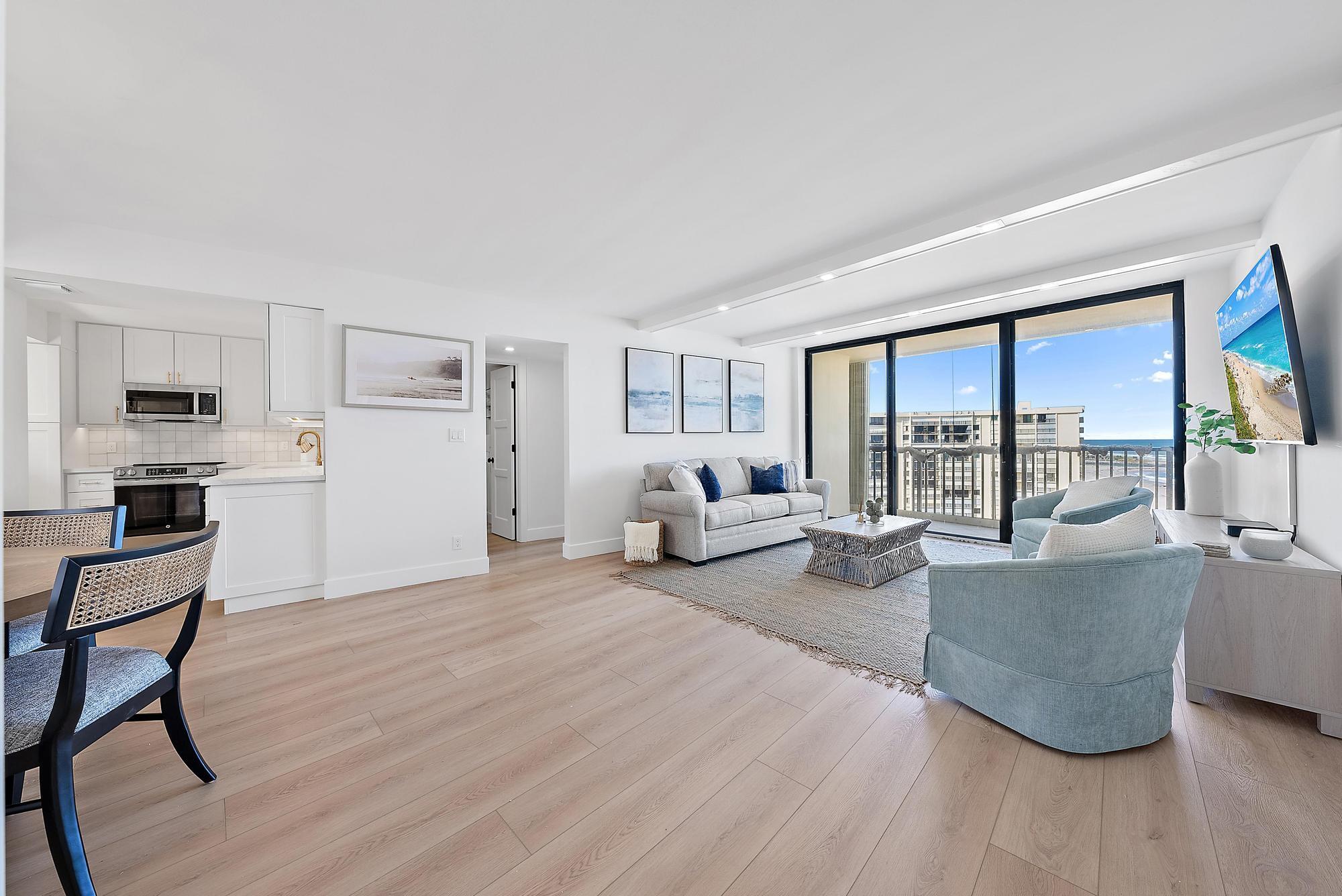 OCEAN TRAIL COND III DECL FILED 5-14-82 - Residential