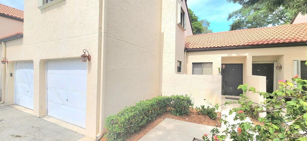 Photo of 14 Via De Casas Sur #102, Boynton Beach, FL 33426 (MLS # R11107267)