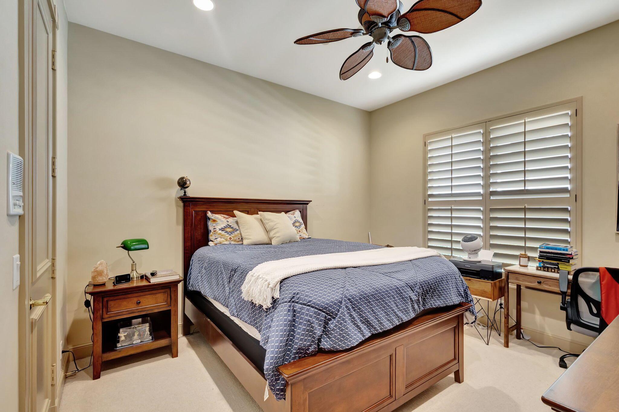IBIS GOLF AND COUNTRY CLU - Residential Lease