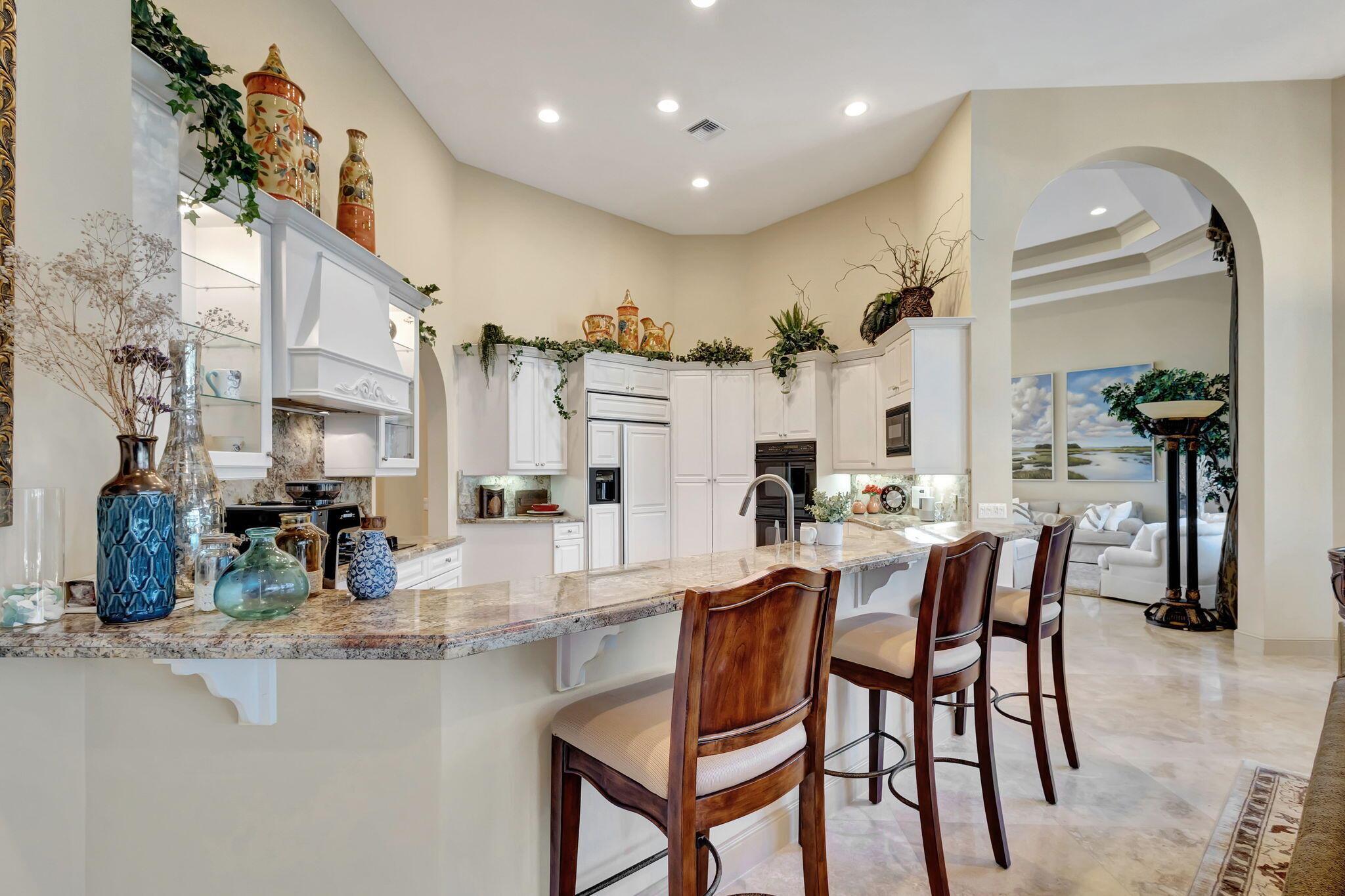 IBIS GOLF AND COUNTRY CLU - Residential Lease