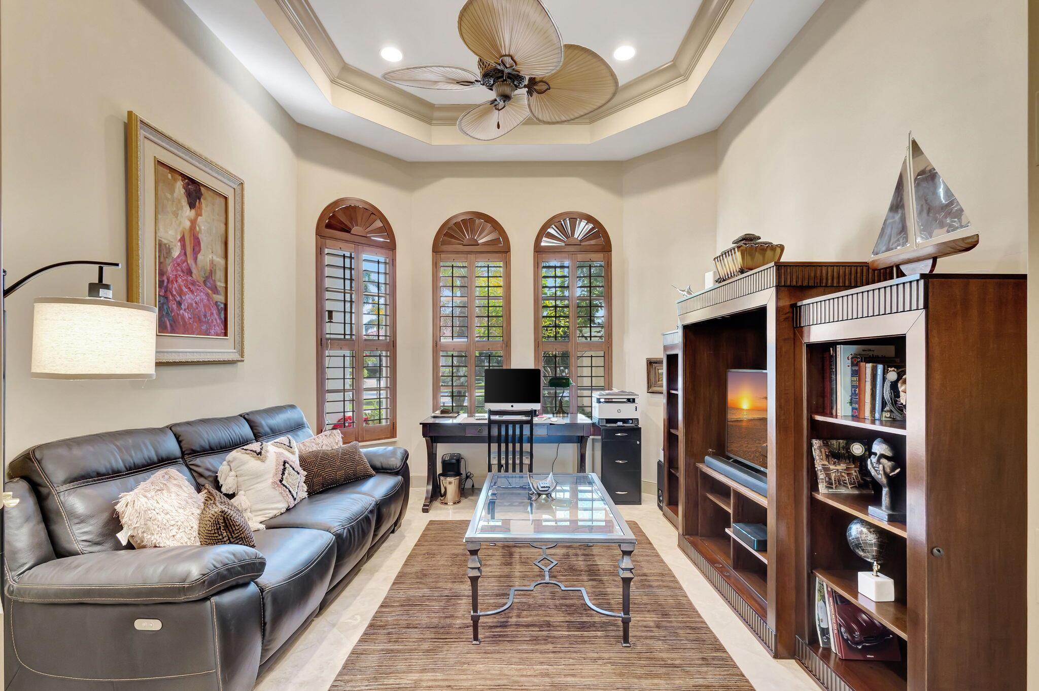 IBIS GOLF AND COUNTRY CLU - Residential Lease