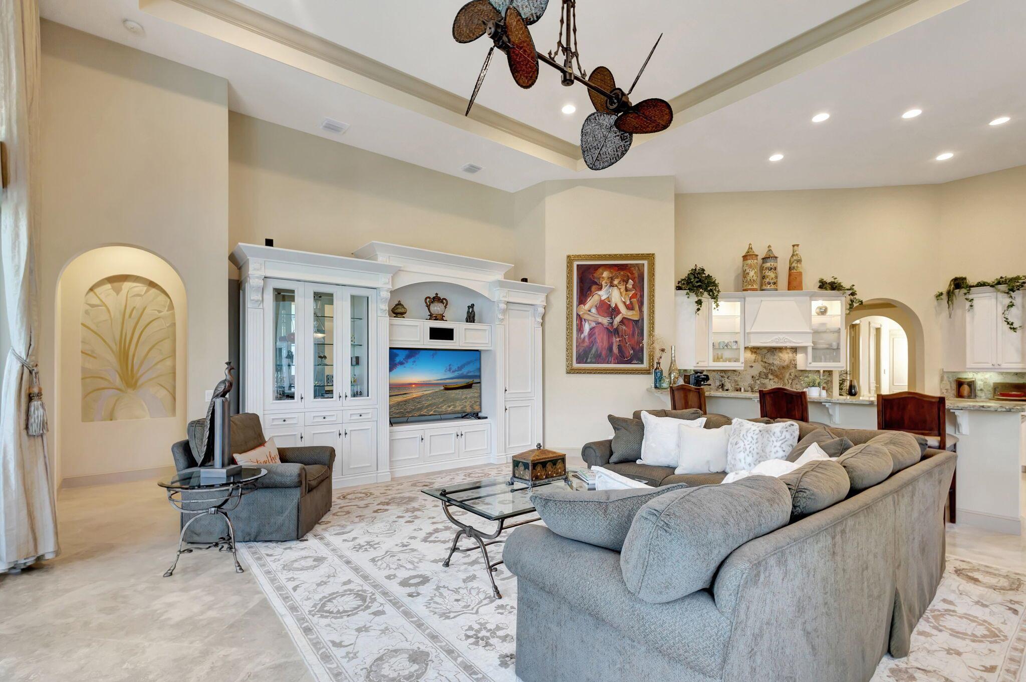 IBIS GOLF AND COUNTRY CLU - Residential Lease