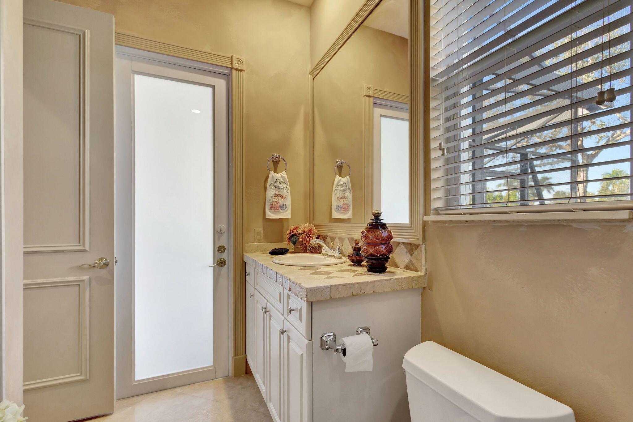 IBIS GOLF AND COUNTRY CLU - Residential Lease
