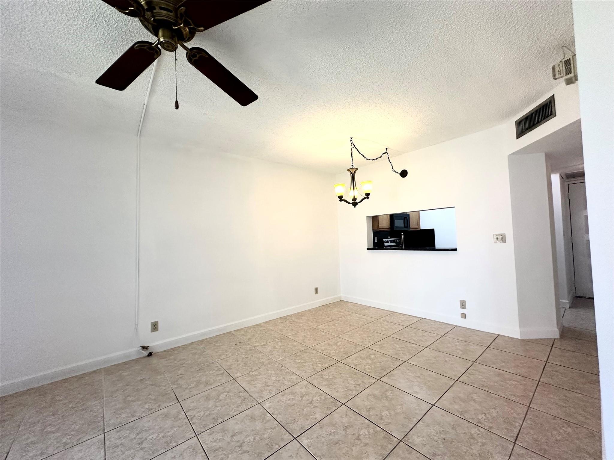 View photos, virtual tours, details... 2337 NW 89th Dr 606
