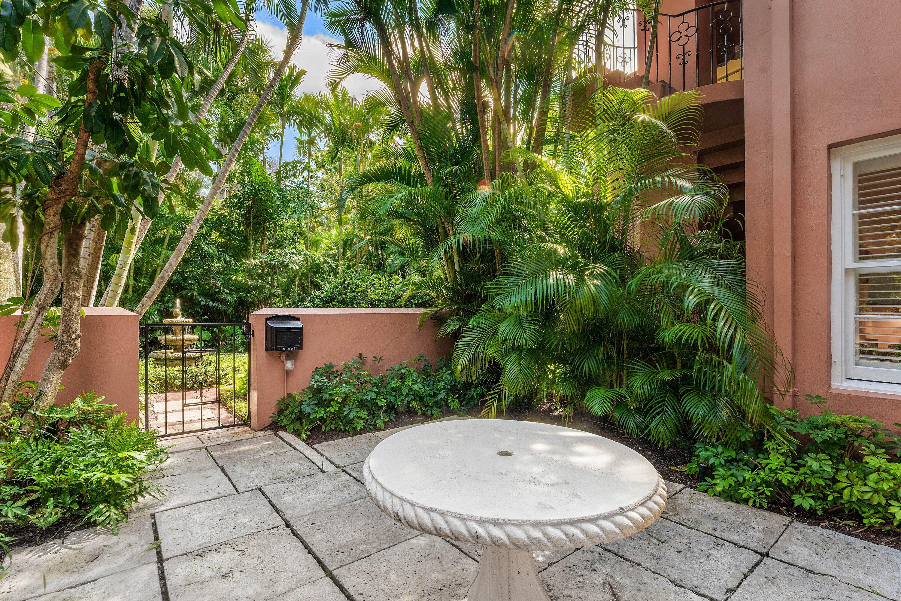 215 PHIPPS Plaza 2