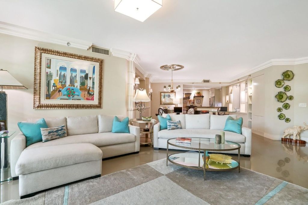 Photo of 550 SE Mizner Boulevard #B209, Boca Raton, FL 33432 (MLS # F10526911)