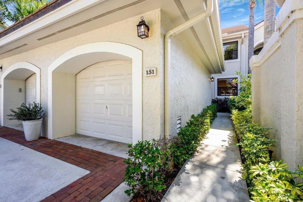 Photo of 16050 W Bay Drive #151, Jupiter, FL 33477 (MLS # R11098107)