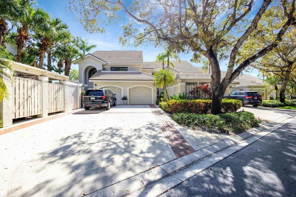 Photo of 16050 W Bay Drive #151, Jupiter, FL 33477 (MLS # R11098107)