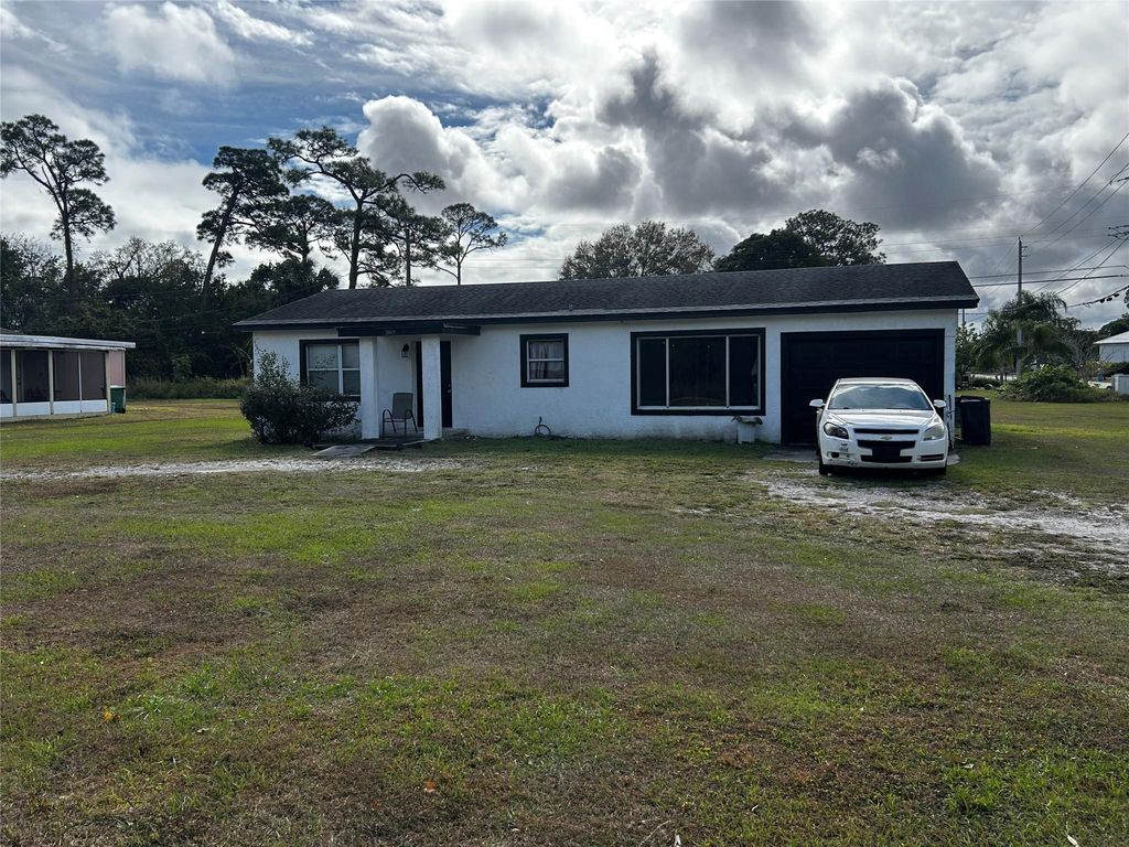 Photo of 3809 Avenue P, Fort Pierce, FL 34947 (MLS # F10544886)