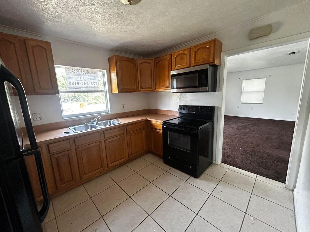 Photo of 3809 Avenue P, Fort Pierce, FL 34947 (MLS # F10544886)