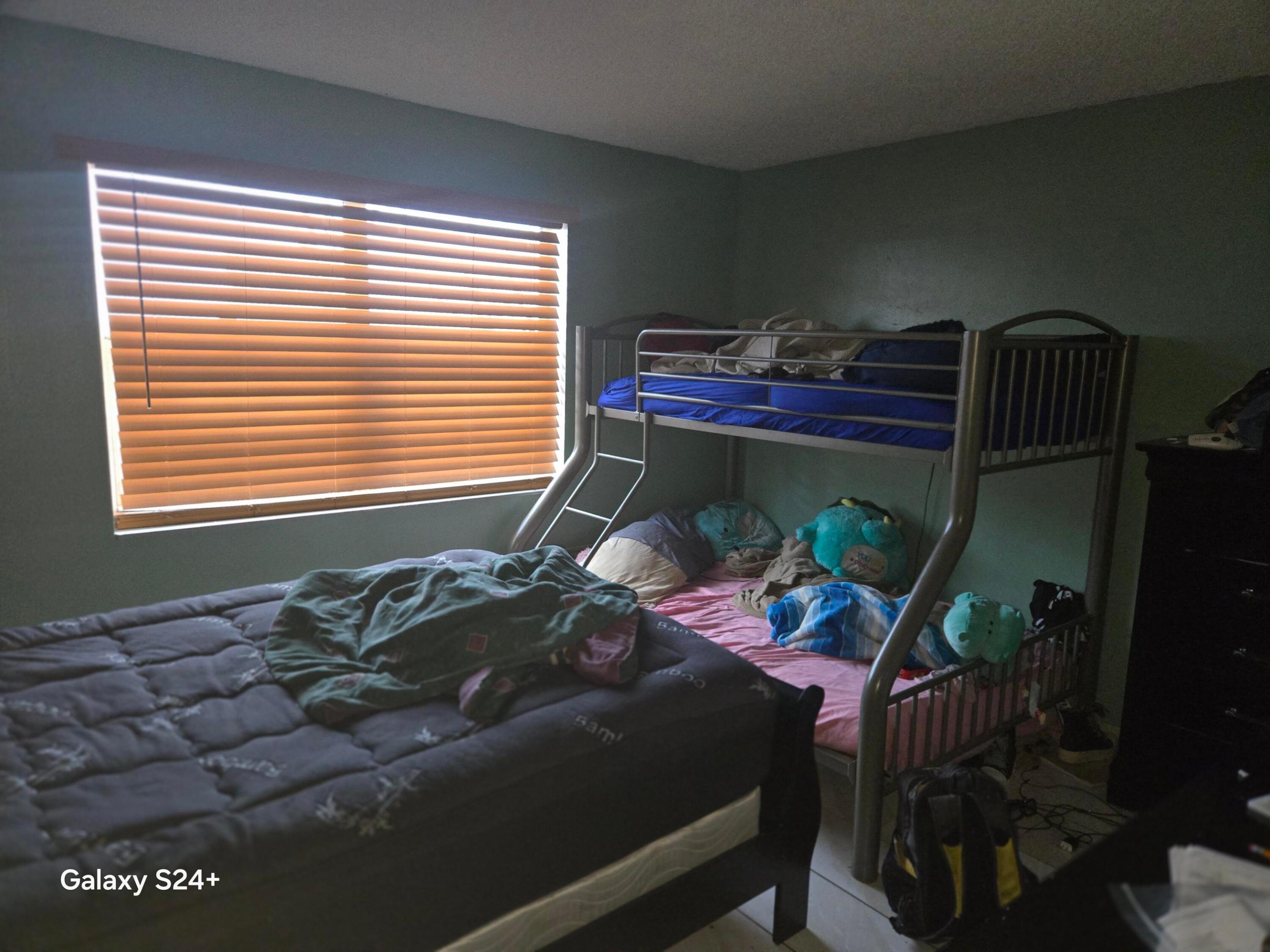 LAKE WORTH TOWN - Residential Income