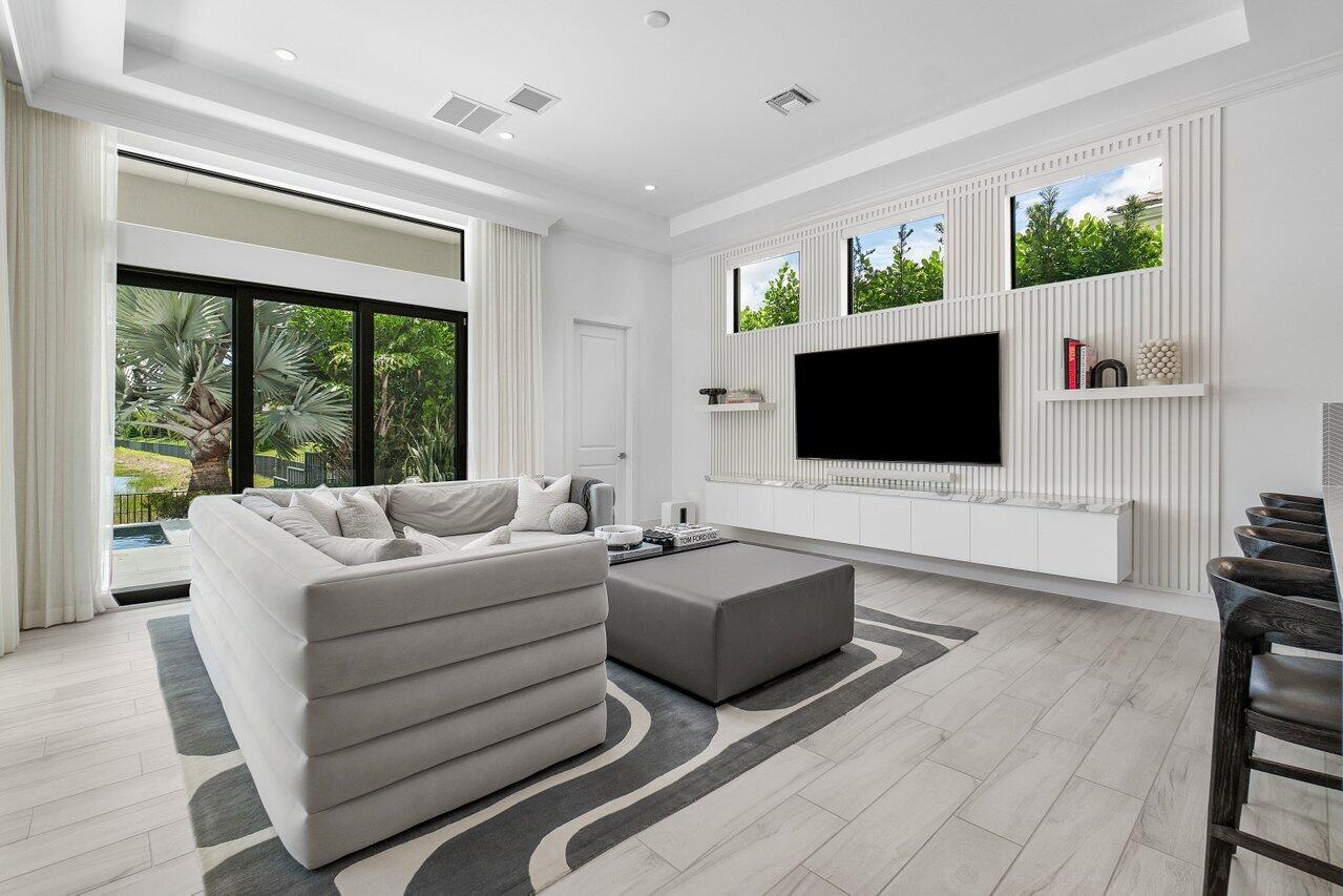 Royal Palm Polo - Residential