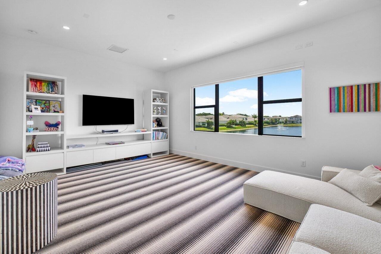 Royal Palm Polo - Residential