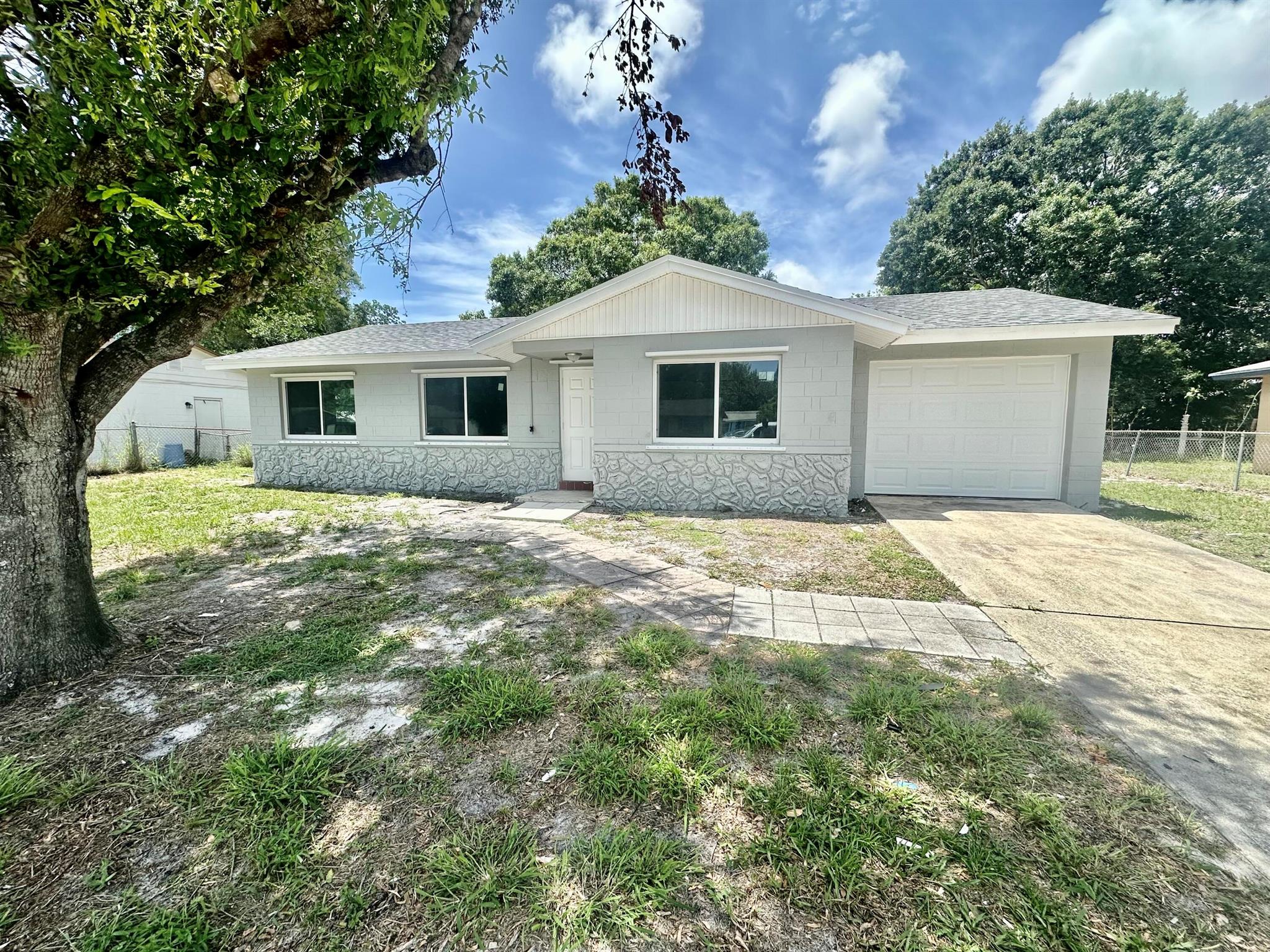 View Fort Pierce, FL 34946 house