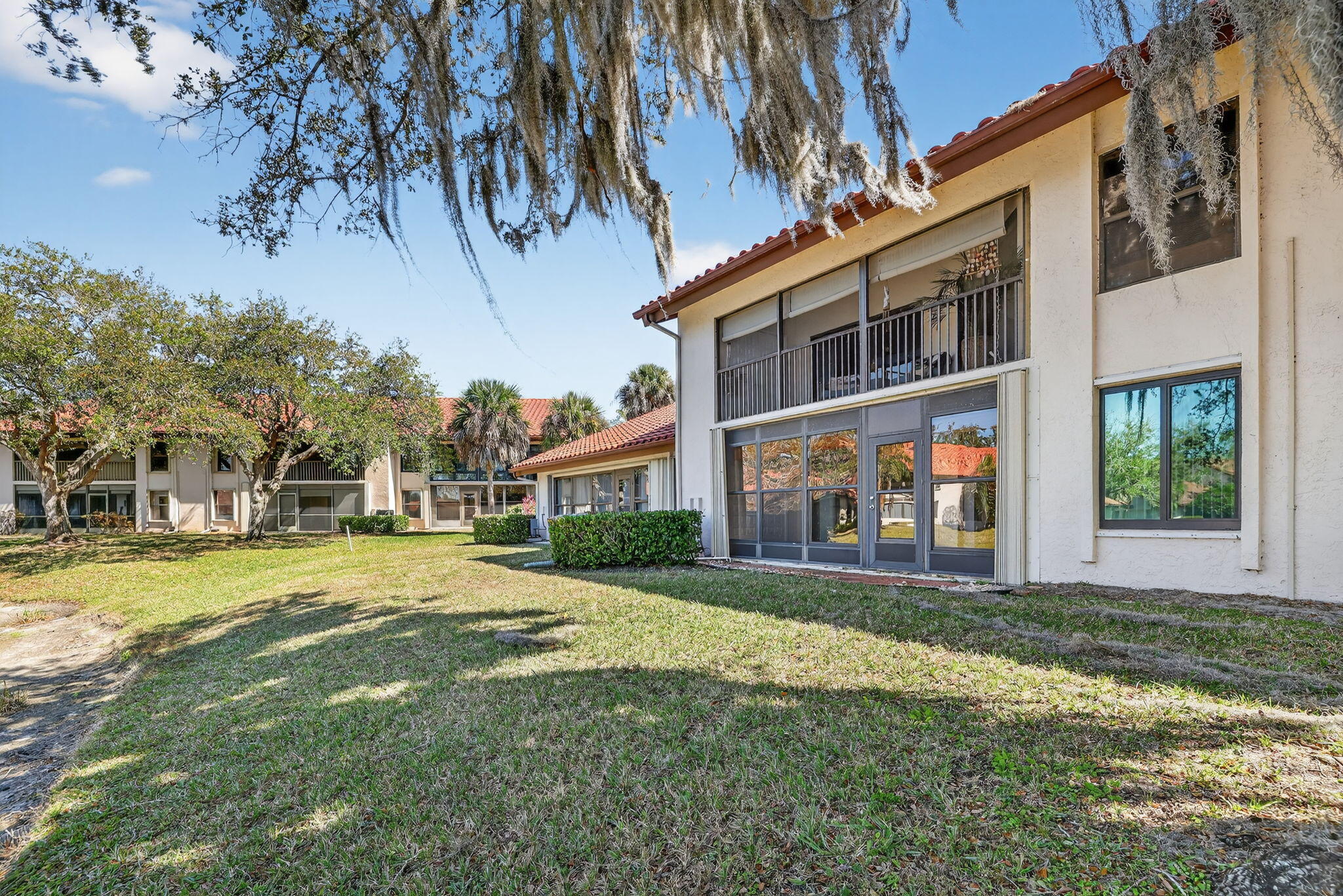 MONTEGO COVE CONDO - Residential