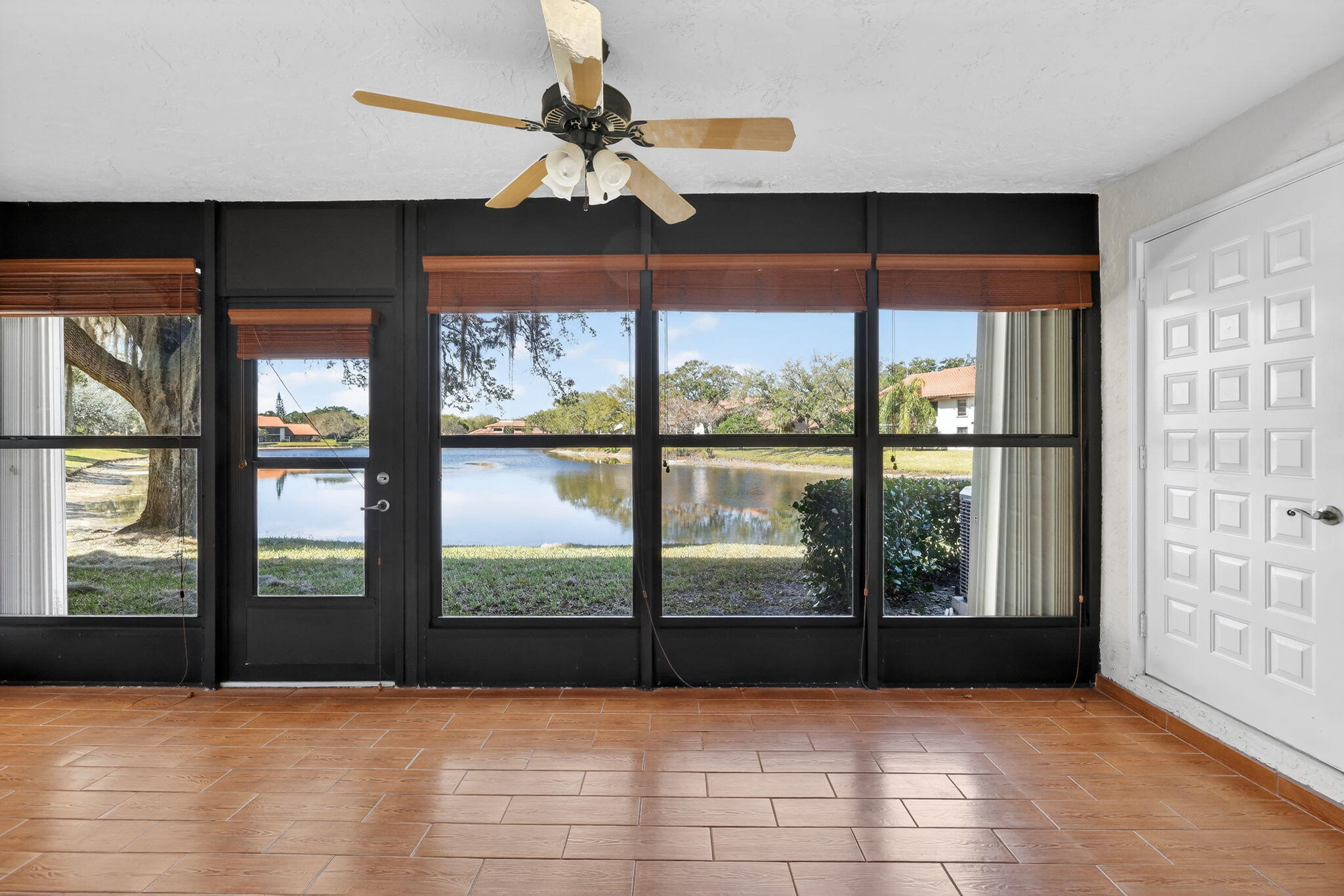 MONTEGO COVE CONDO - Residential