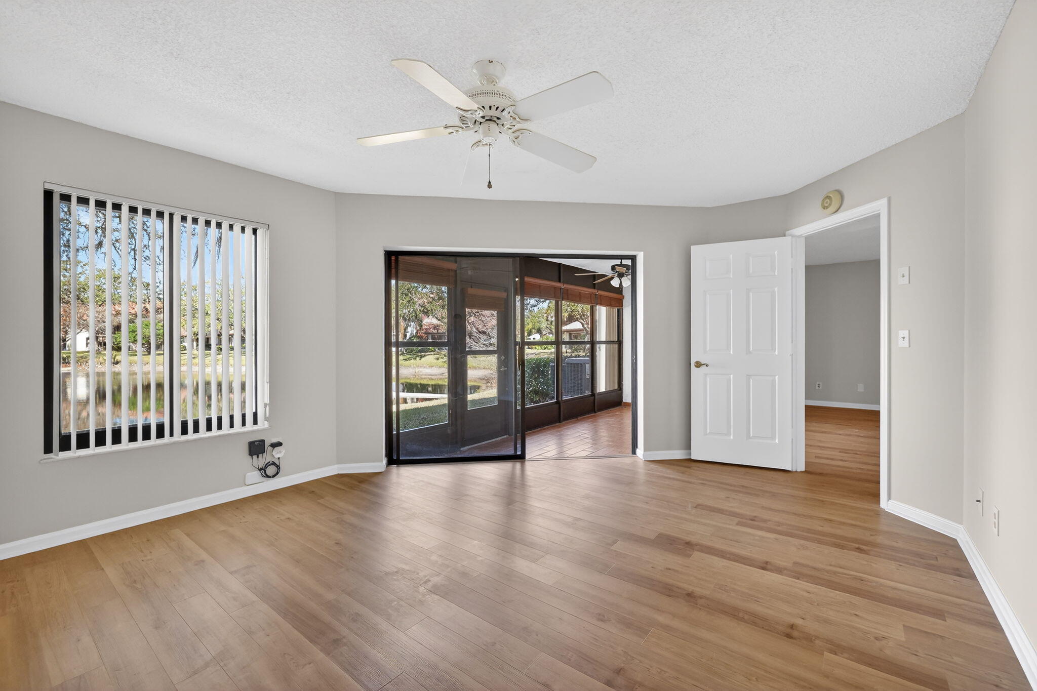 MONTEGO COVE CONDO - Residential