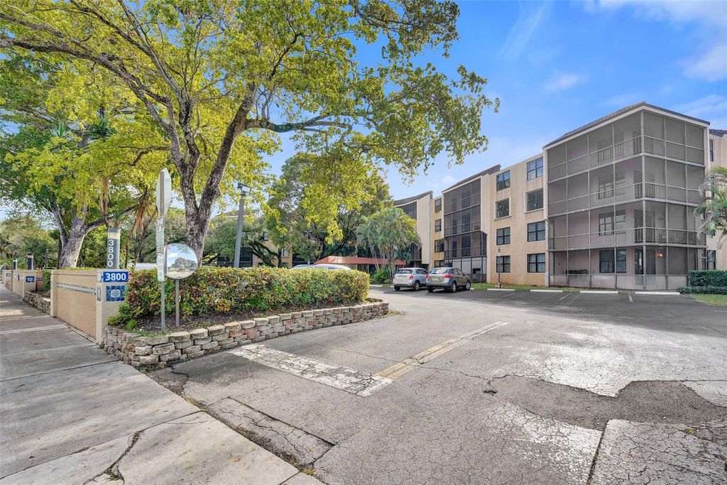 Photo of 3800 N Hills Drive #412, Hollywood, FL 33021 (MLS # F10550742)