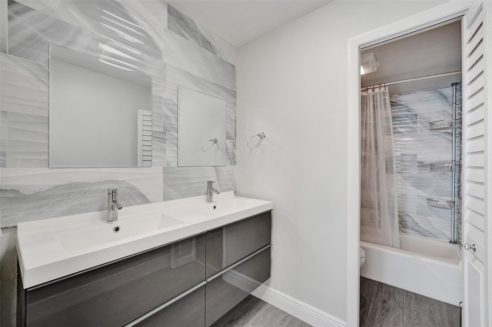 EMERALD HILL COUNTRY CLUB - Residential