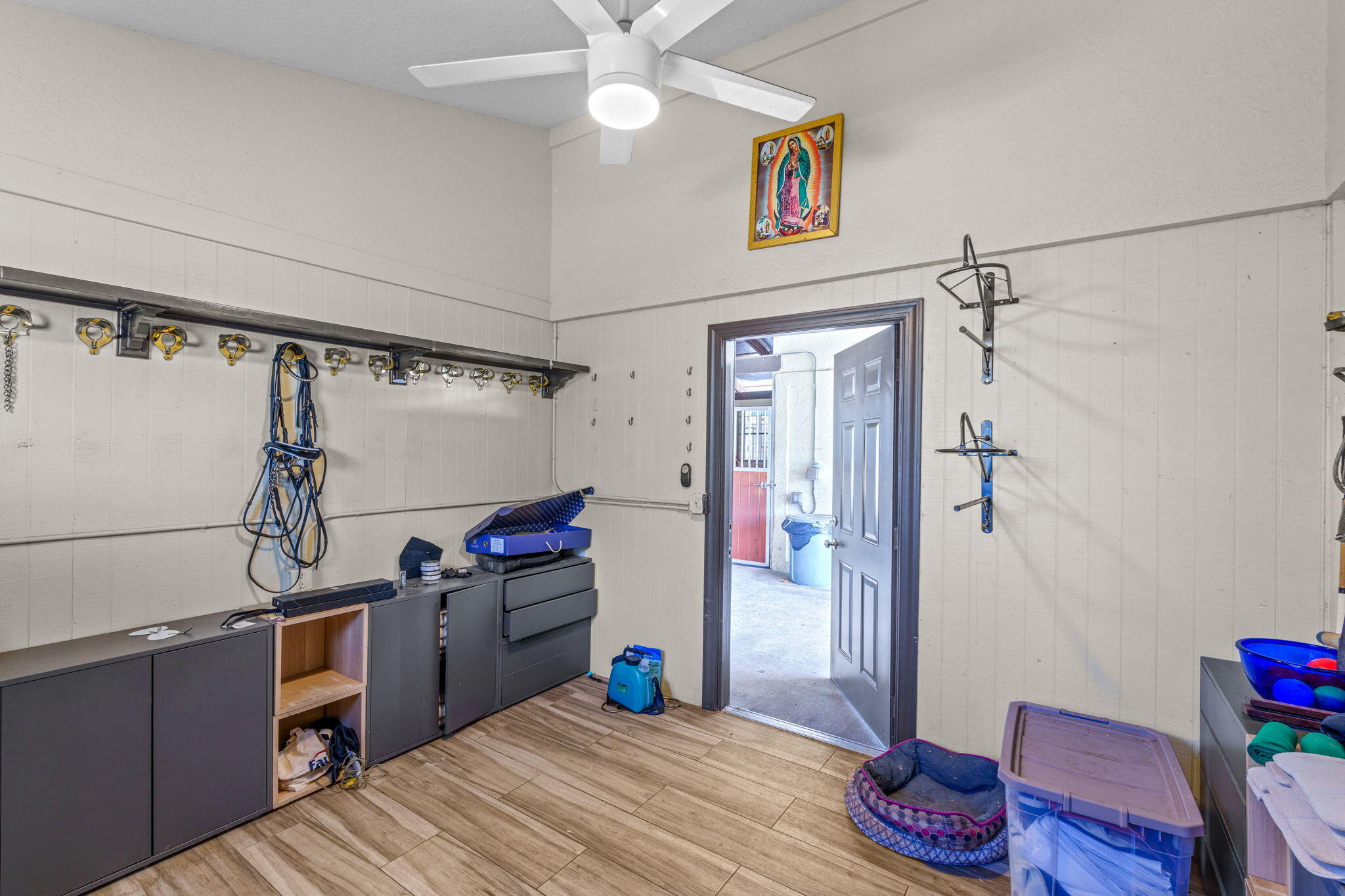 LOXAHATCHEE GROVES - Residential