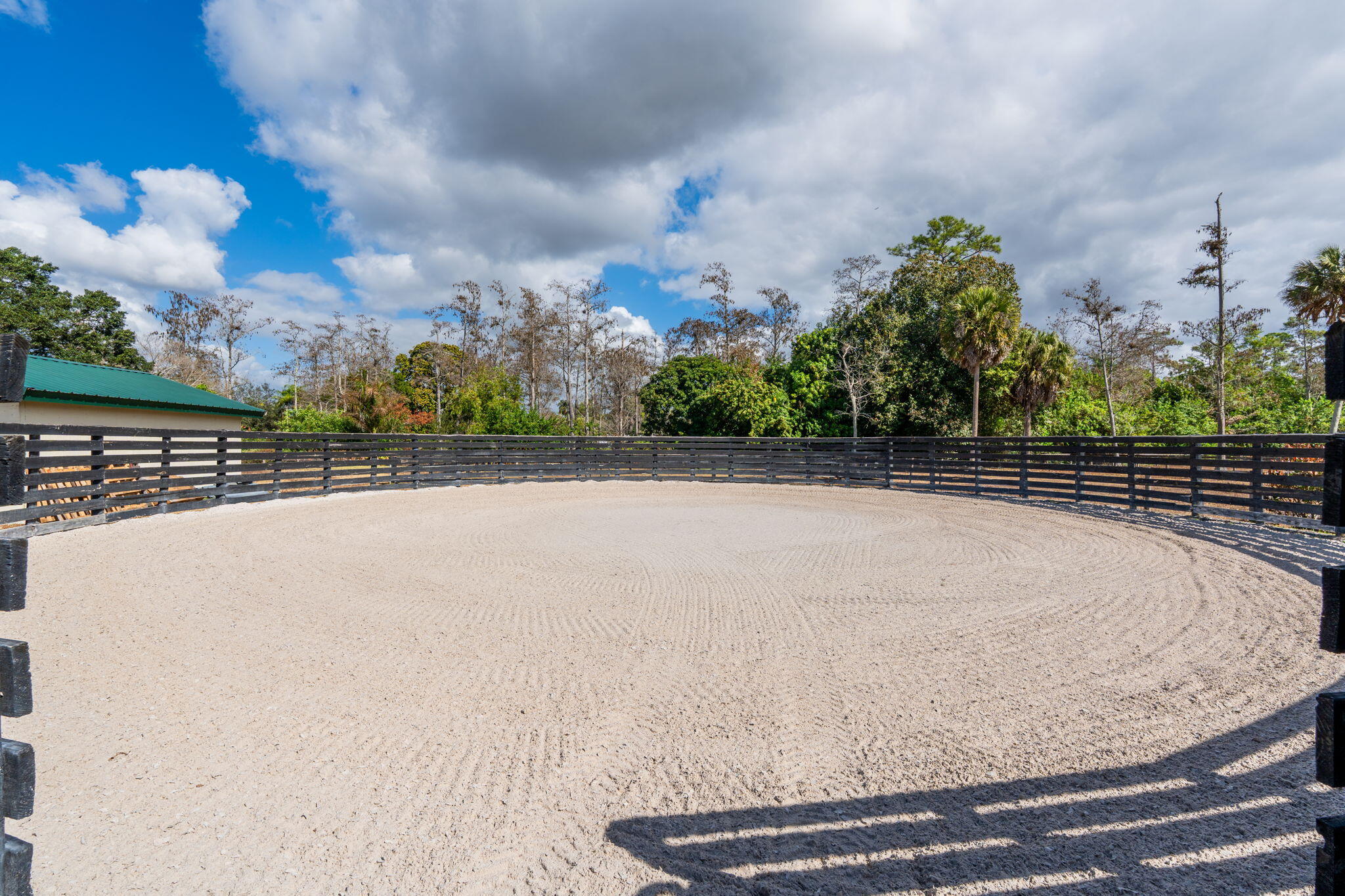 LOXAHATCHEE GROVES - Residential