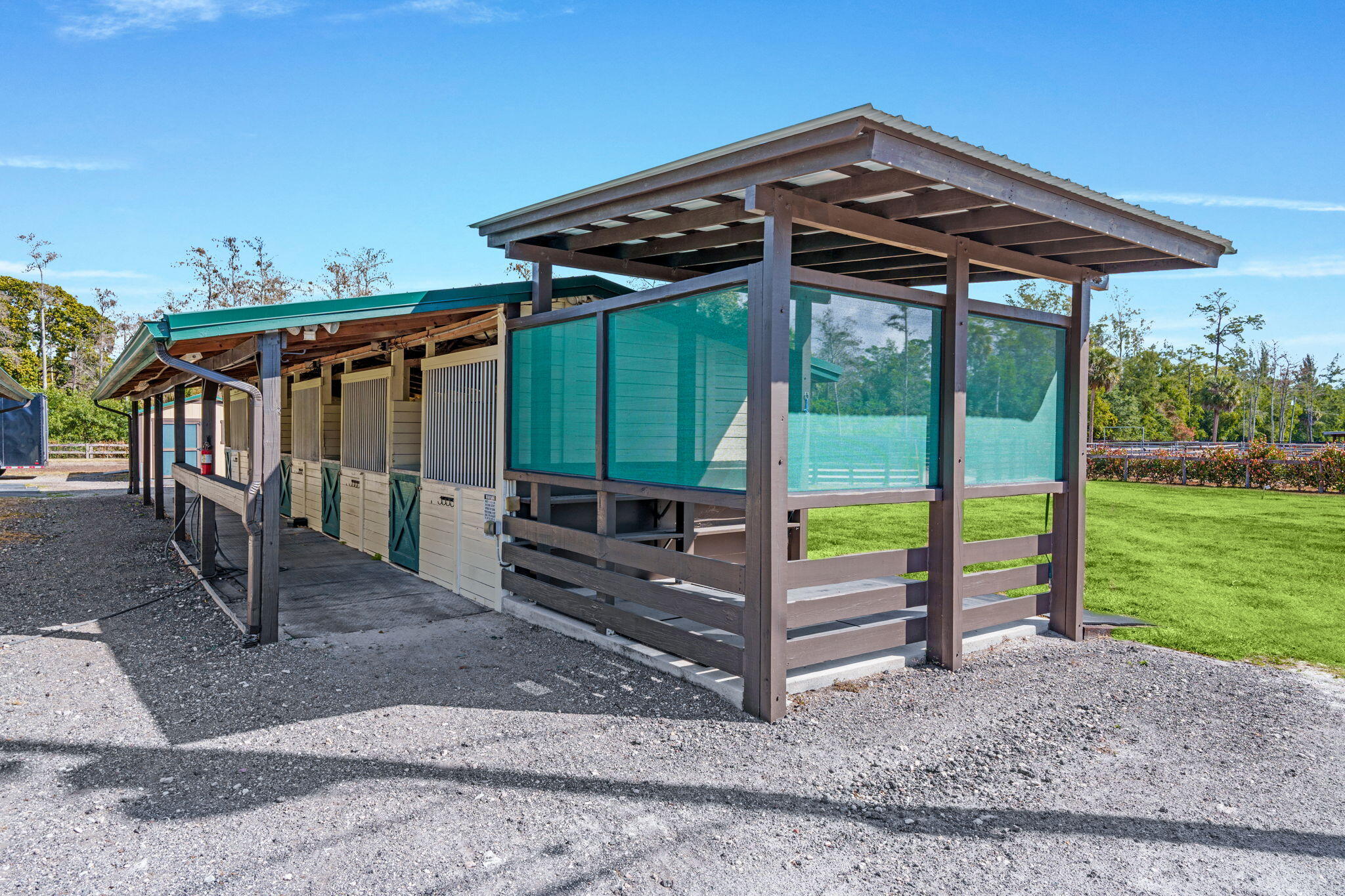 LOXAHATCHEE GROVES - Residential