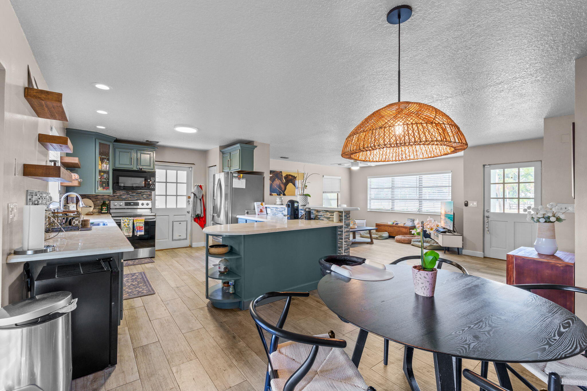 LOXAHATCHEE GROVES - Residential