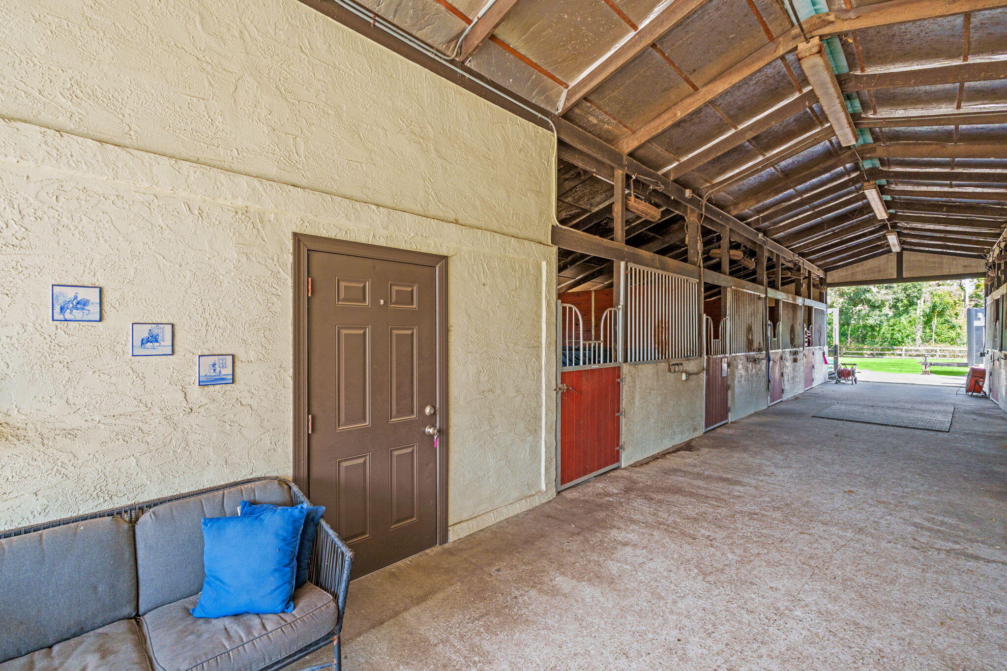 LOXAHATCHEE GROVES - Residential