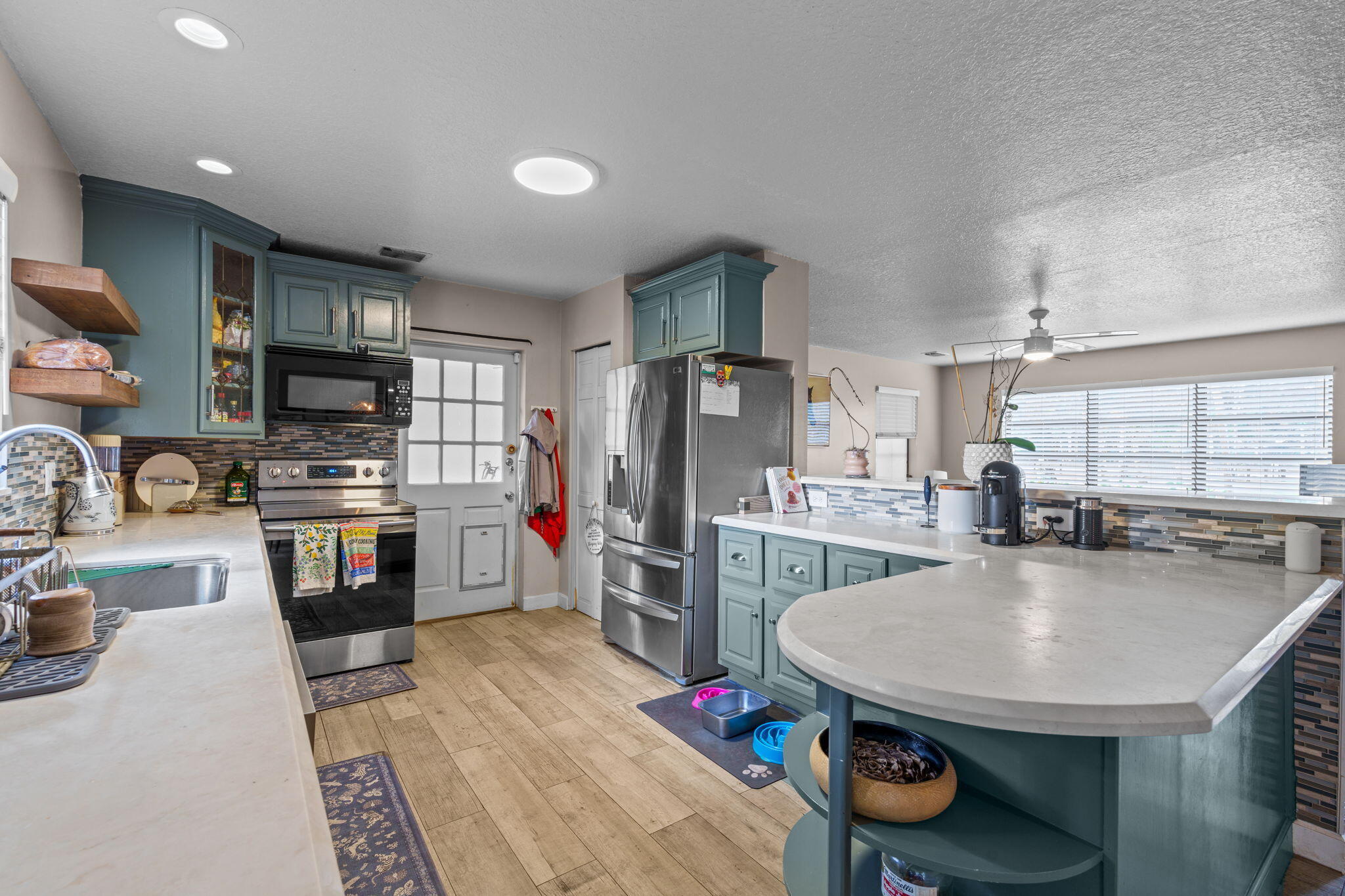 LOXAHATCHEE GROVES - Residential